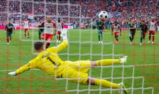 【德甲】萨内造乌龙，凯恩双响，拜仁3-1奥堡