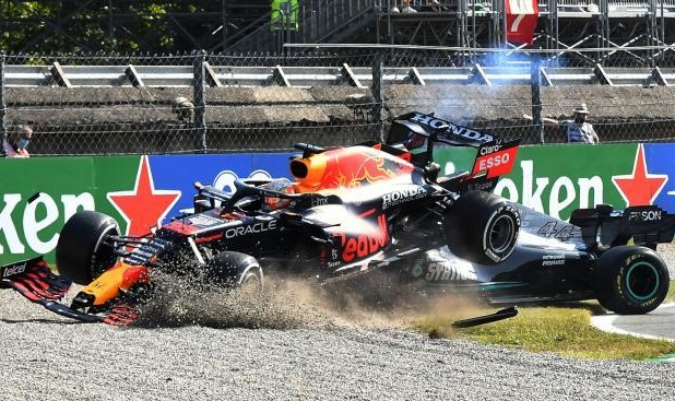 篮球即时比分-F1年末大结局端倪已现？收官战“同归于尽”早有先例