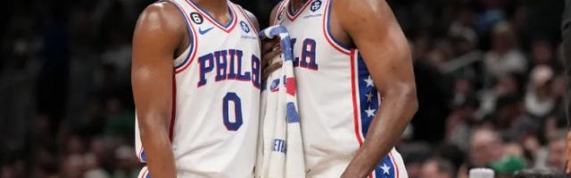 足球数据库-马克西不怪哈登逼宫：我们是兄弟理解他做出的选择